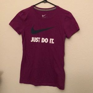 nike t-shirt